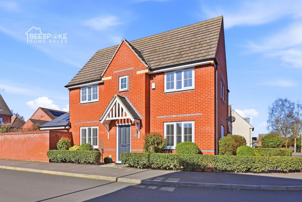 Property photo 1 of 33