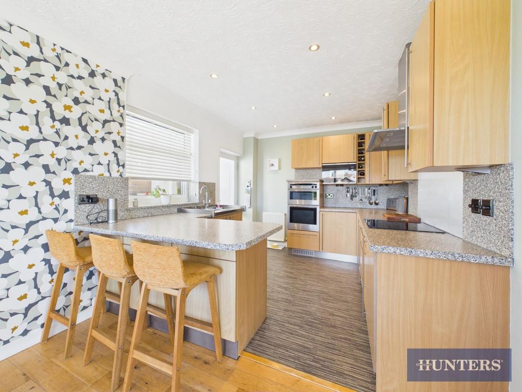 Property photo 2 of 38 Kitchen Diner