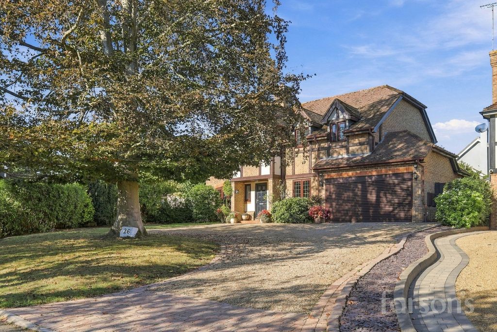 Property photo 1 of 33