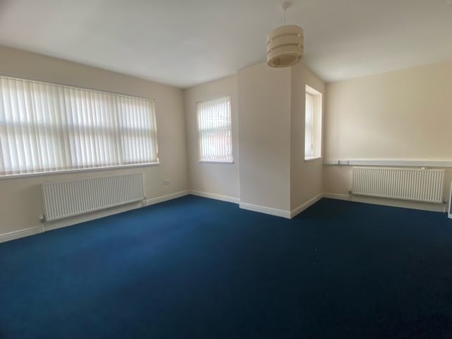 Property photo 2 of 7 Living Room