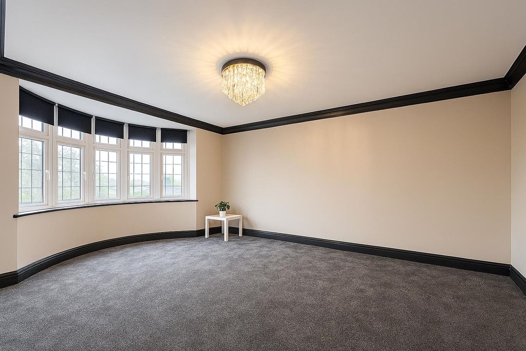 Property photo 2 of 18 Designer (1).Png
