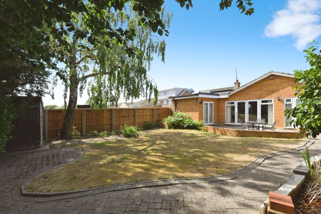 Property photo 2 of 17 Photo