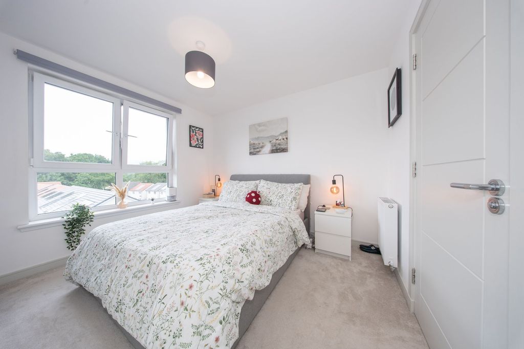 Additional image 4 of 2 bed flat for saleKaims Crescent, Livingston EH54