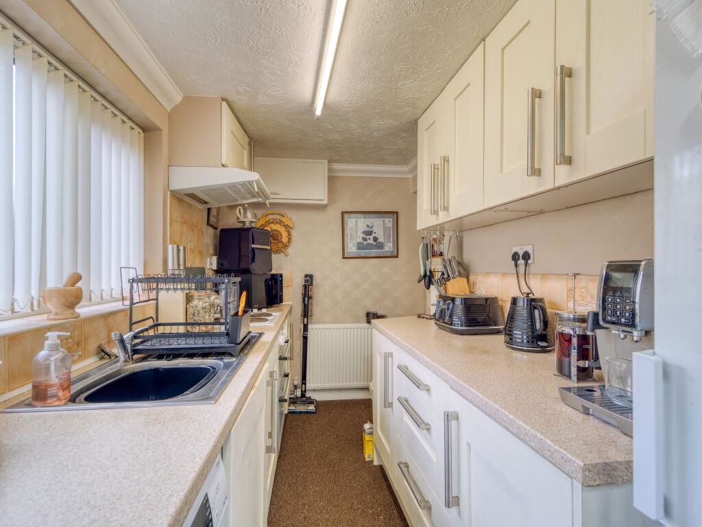 Property photo 3 of 14