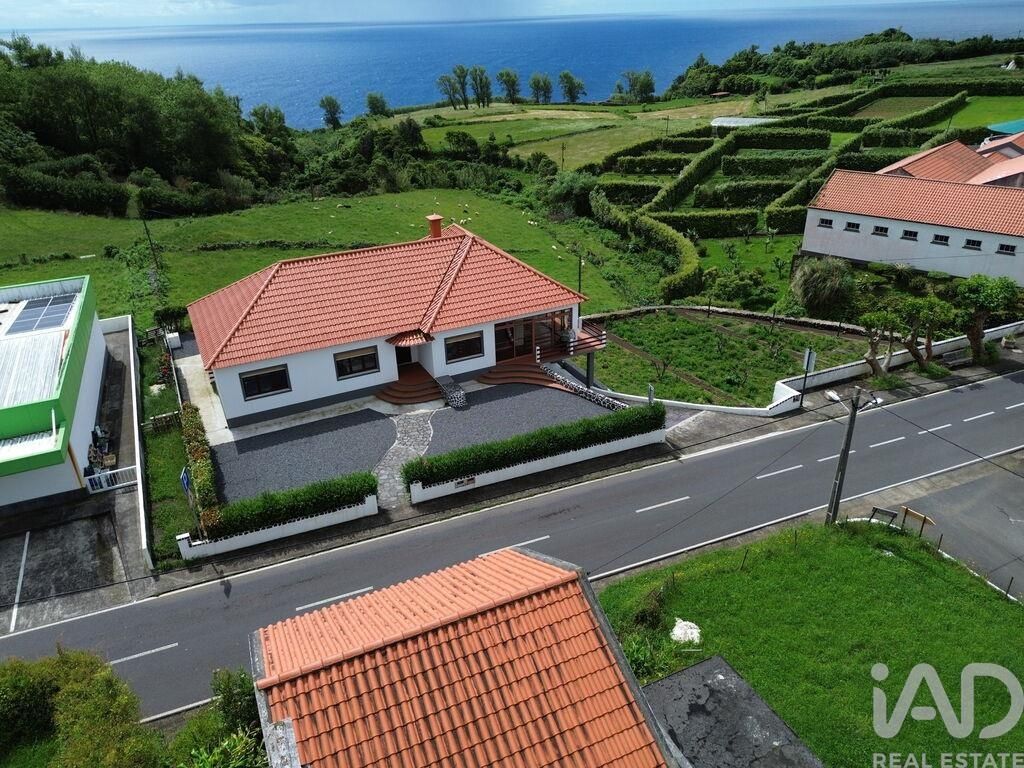 Property photo 1 of 32