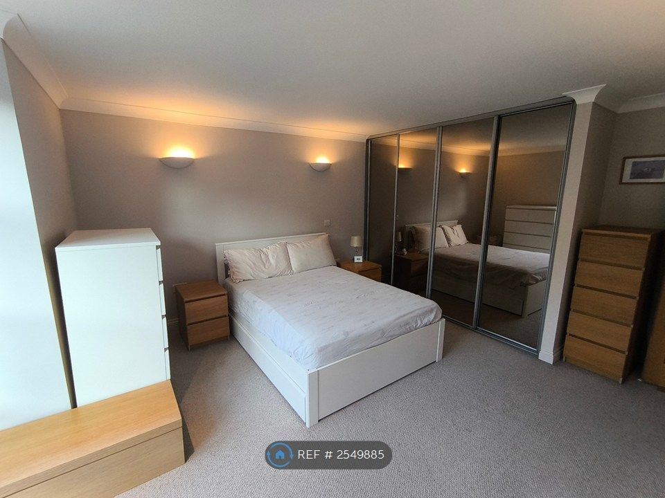 Property photo 2 of 14 Master Bedroom 1
