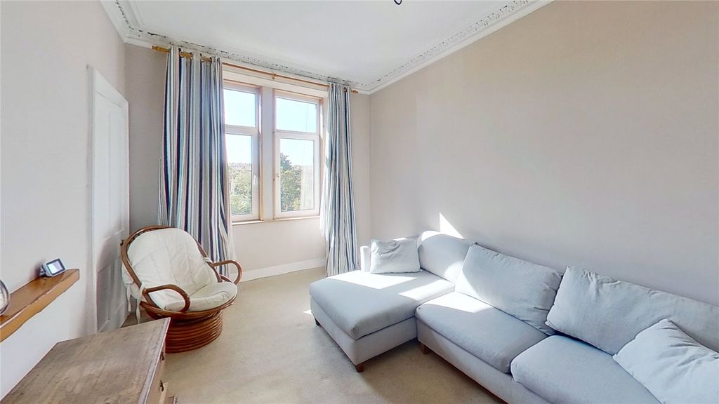 Property photo 1 of 10 Picture No. 32