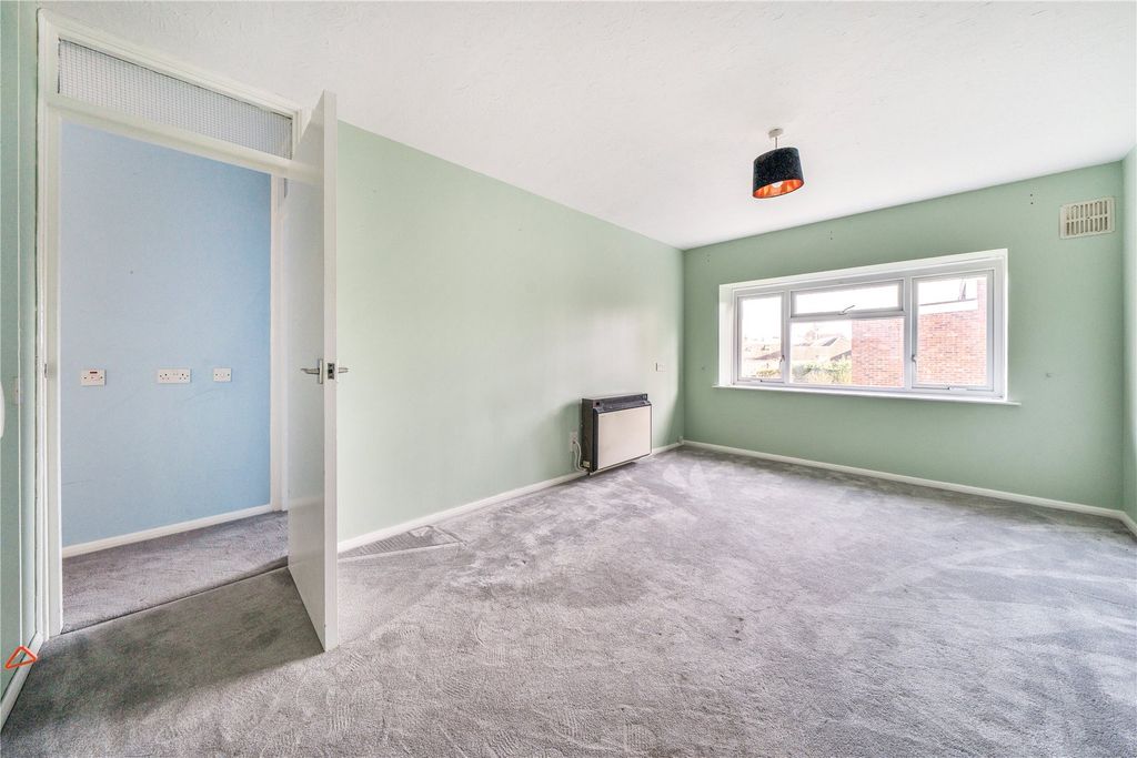 Property photo 2 of 13 Picture No. 02