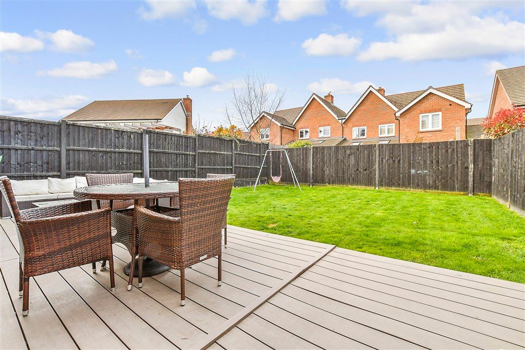 Property photo 2 of 11 Patio / Decking