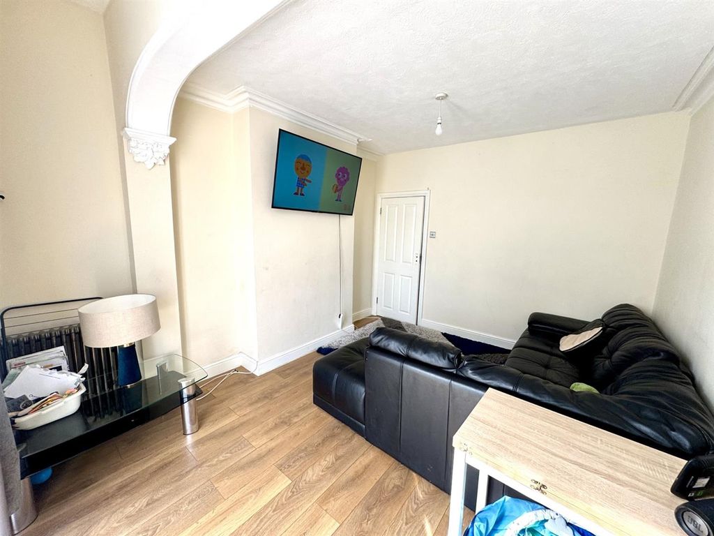 Property photo 2 of 15 Img_2424.Jpg