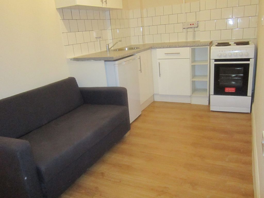 Property photo 1 of 5 023