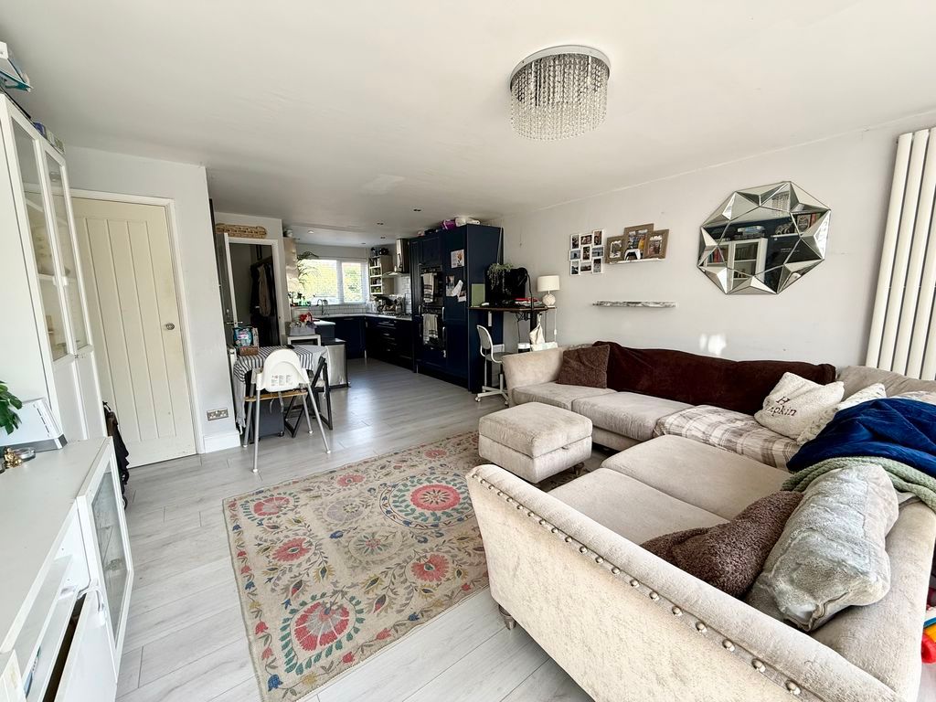 Property photo 2 of 17 Open Plan Living