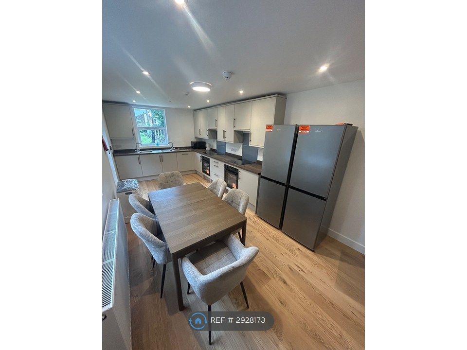 Property photo 2 of 27 Kitchen