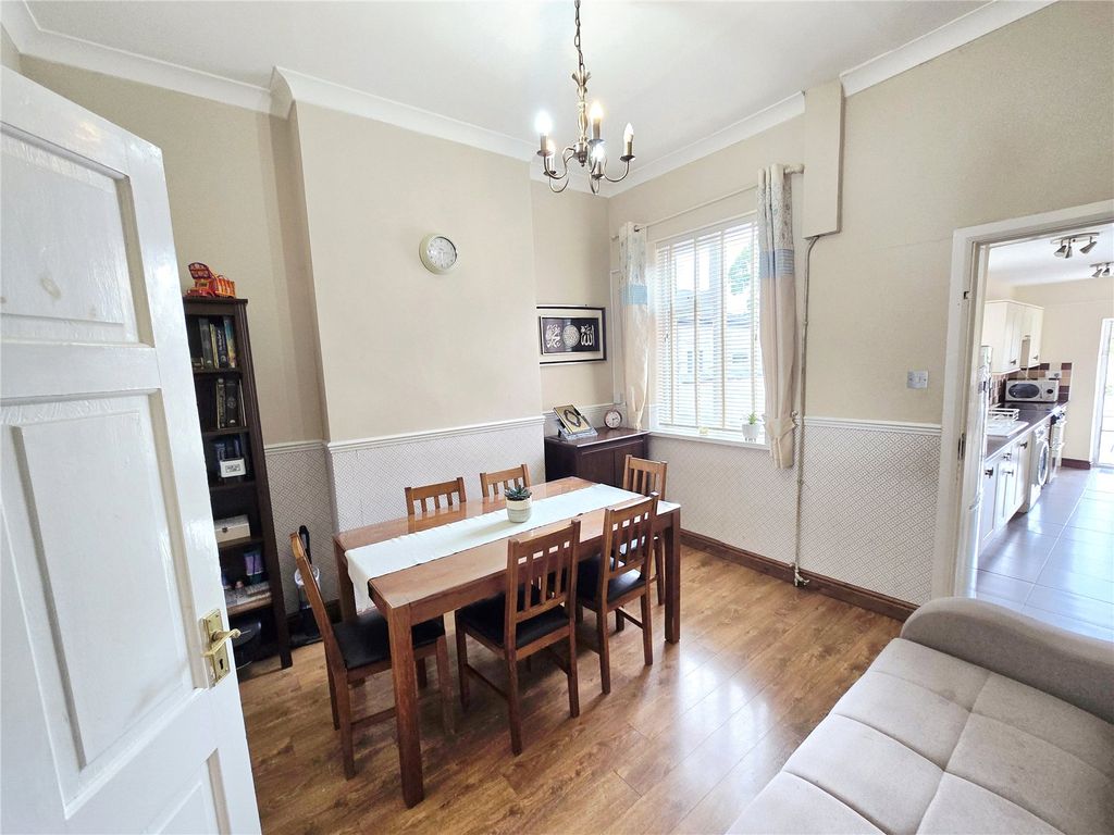 Property photo 3 of 14 Picture No. 10