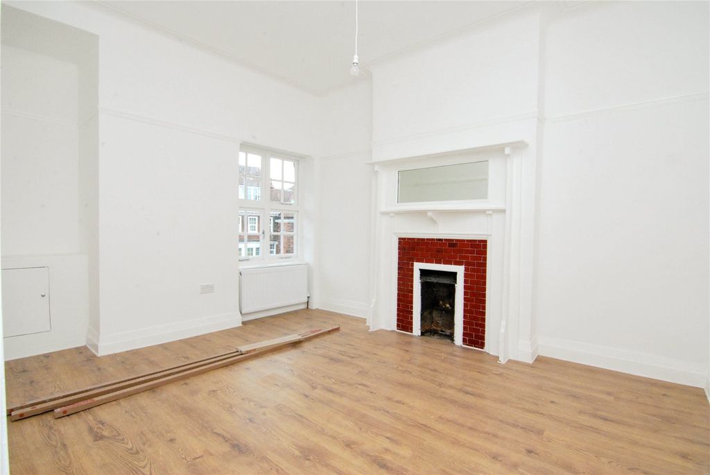 Property photo 2 of 5 Picture No. 03