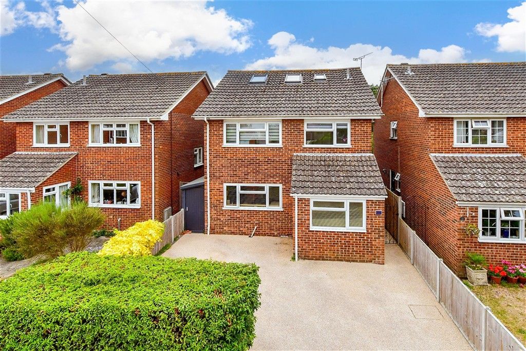 Property photo 3 of 14 External (Web)