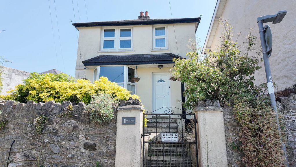 Property photo 1 of 20