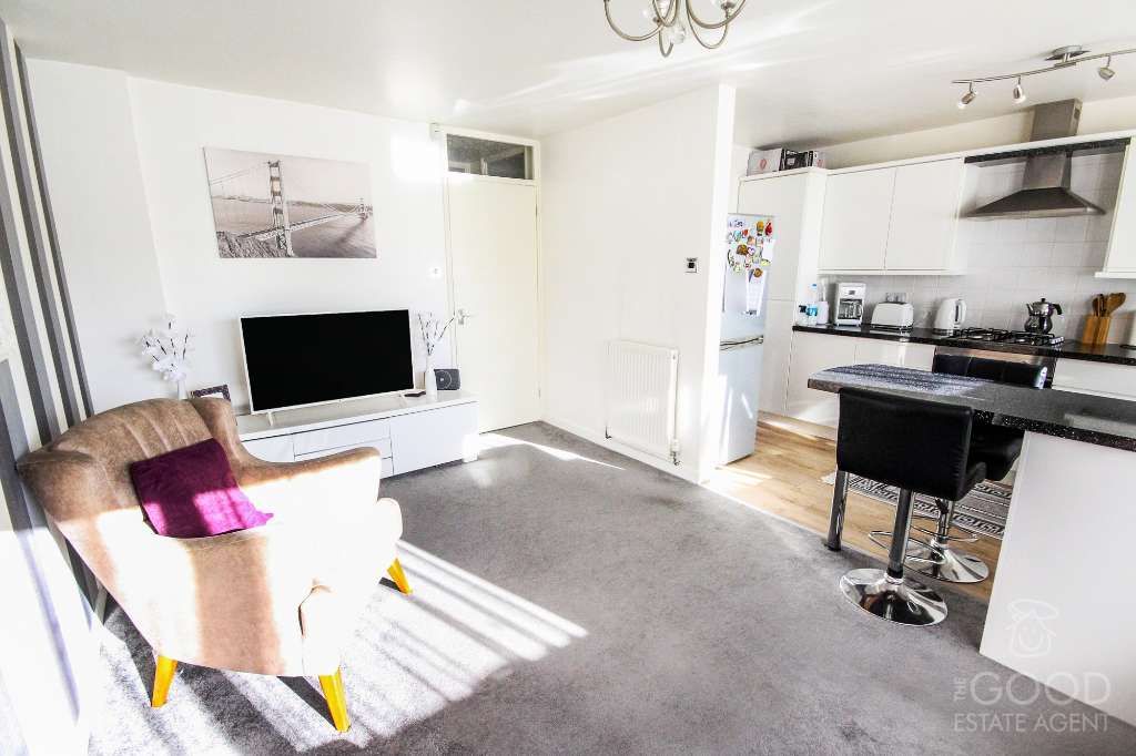 Property photo 2 of 9