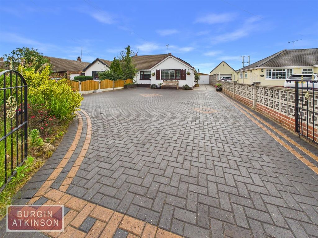 Property photo 1 of 33 Cam01619G0-Pr0210-Still032.Jpg
