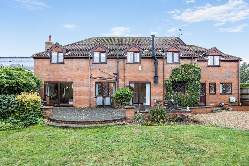Additional image 11 of 5 bed detached house for saleElmhirst Road, Horncastle LN9