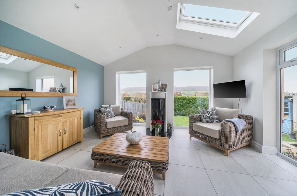 Property photo 3 of 19 1417832-9-69A07E1...