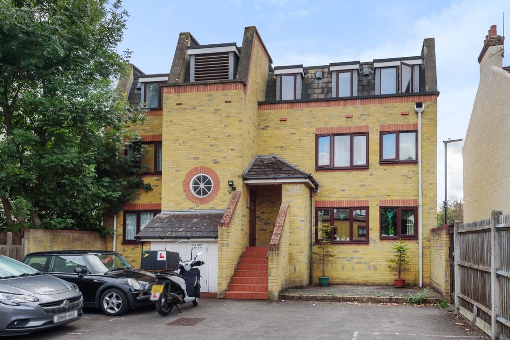 Property photo 2 of 6 890870 (1)