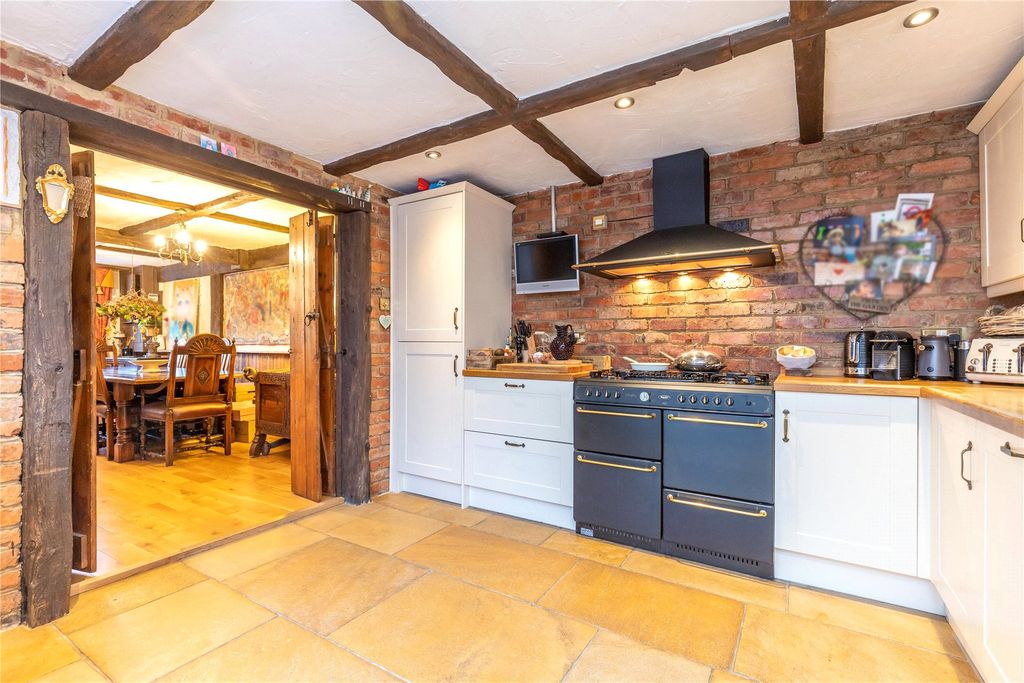 Property photo 2 of 17 Picture No. 45