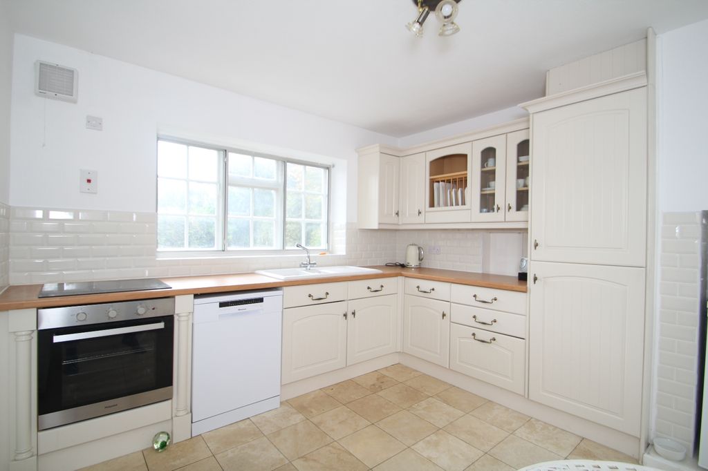 Property photo 3 of 10 0 General