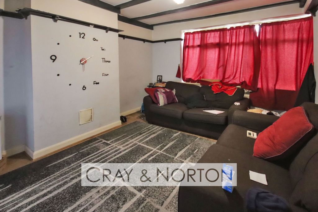 Property photo 2 of 10 Photo 6