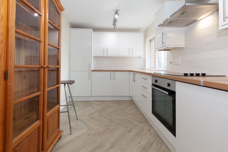 Property photo 1 of 9 00029696-229958