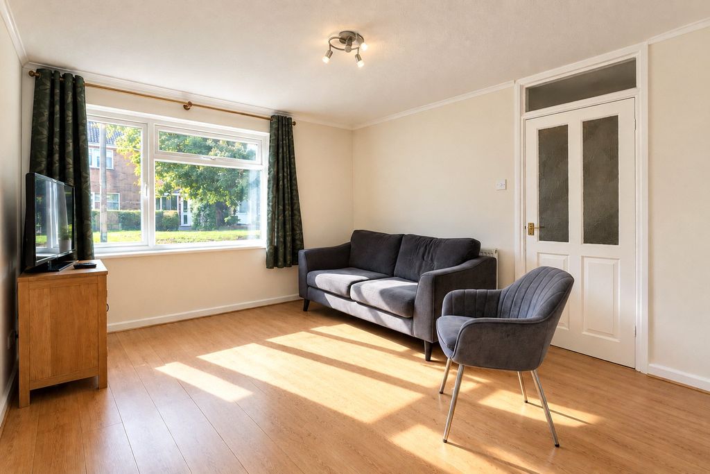 Property photo 2 of 15 Picture No. 01
