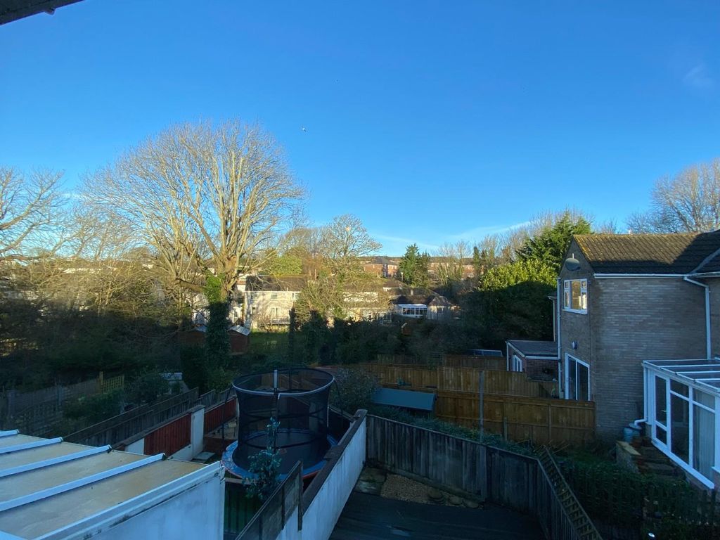 Property photo 3 of 11 Img-4965.Jpg