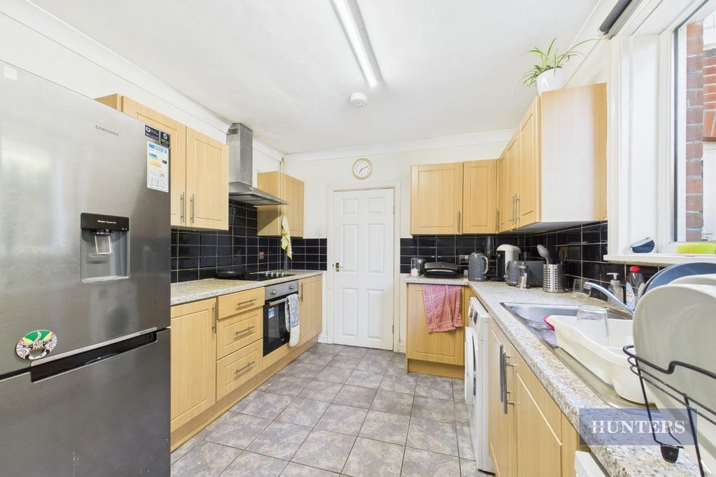 Property photo 3 of 13 Cam05152G0-Pr0068-Still013.Jpg