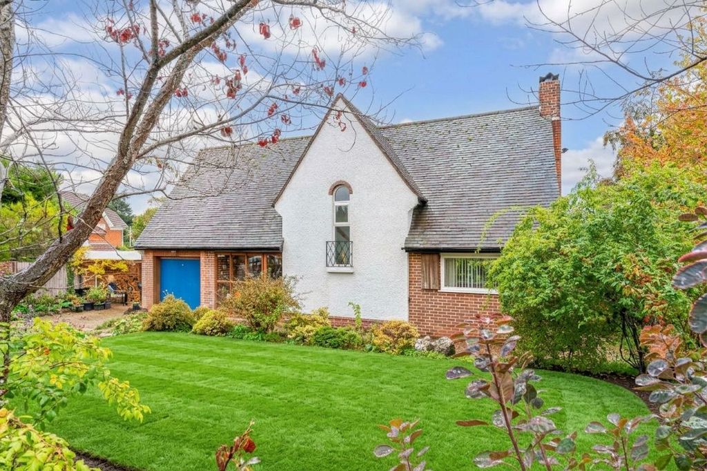 Property photo 1 of 20