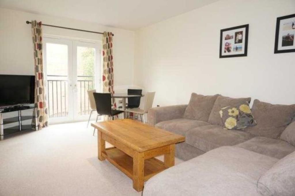 Property photo 2 of 9 64844_Cw6Oc_Img_01_0