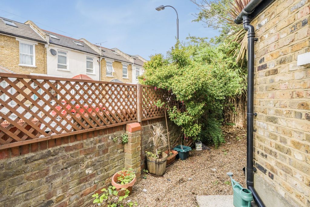 Property photo 3 of 9 Picture No. 05