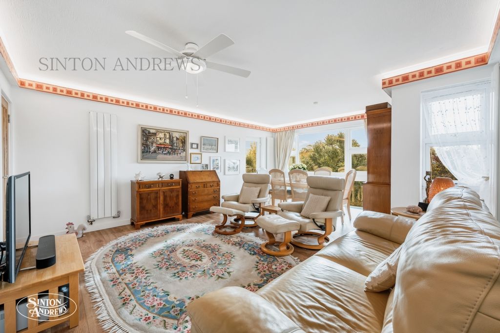 Property photo 3 of 13 Photo 3