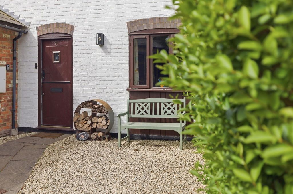 Property photo 2 of 22