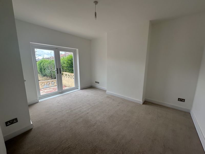 Property photo 3 of 14 Photo 9