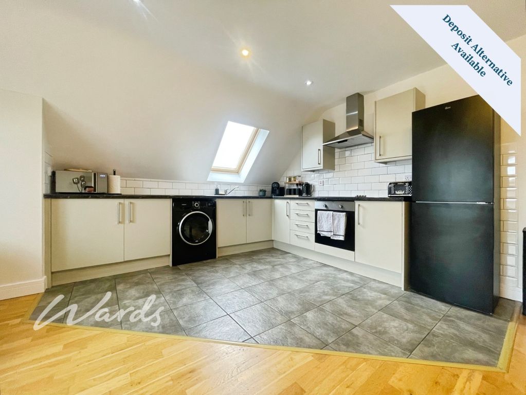 Property photo 3 of 16 Kitchen