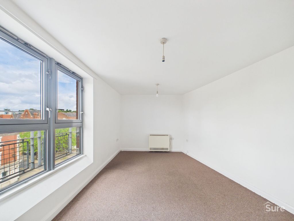 Property photo 3 of 6