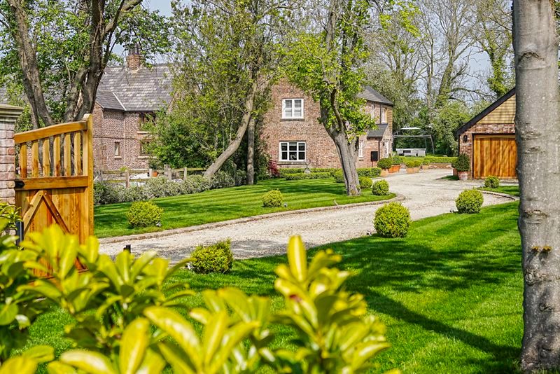 Property photo 1 of 26 Photo 6