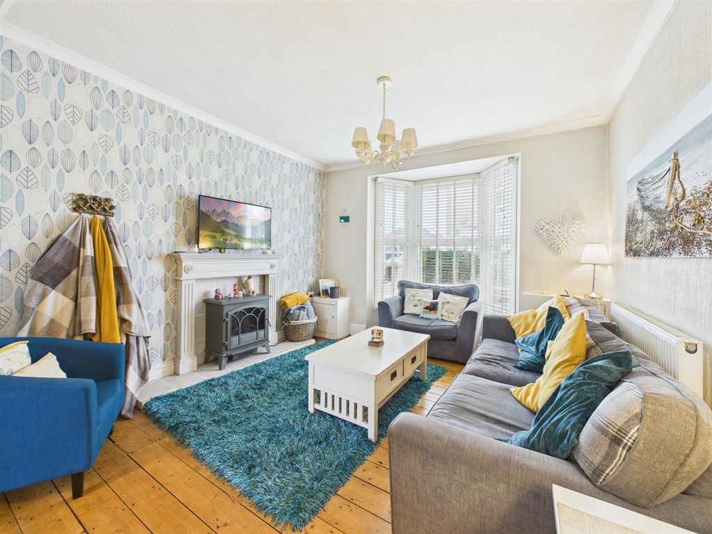 Property photo 2 of 17 Cam04118G0-Pr0038-Still002.Jpg