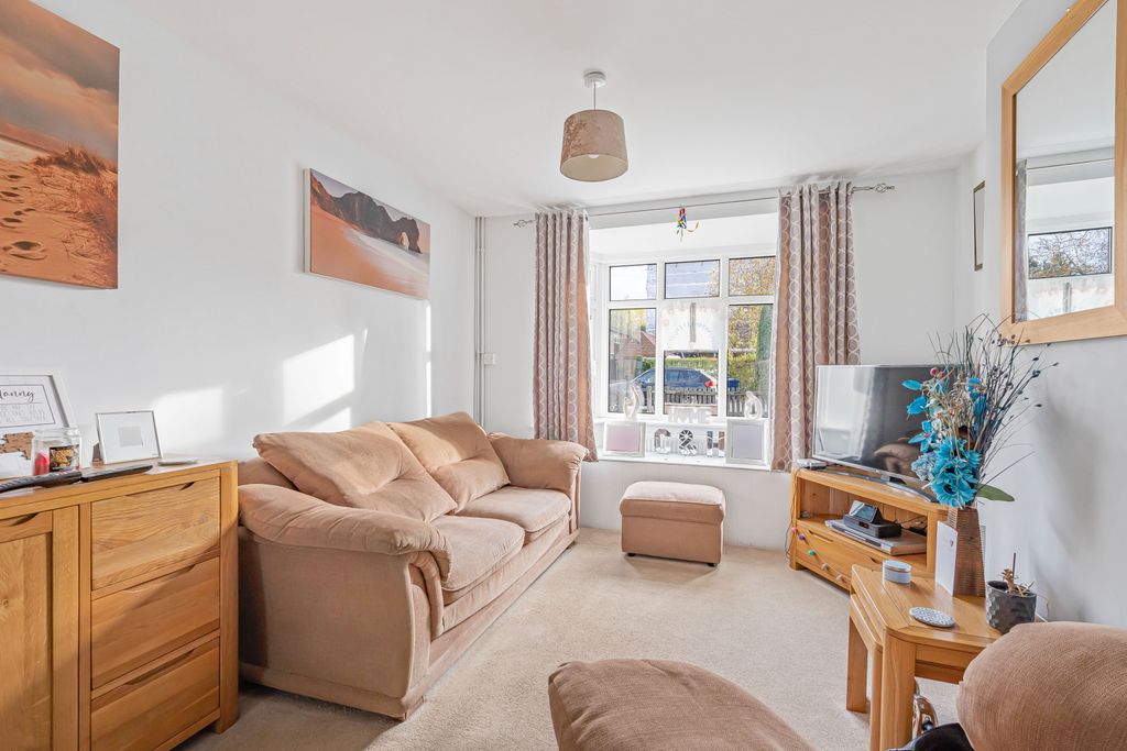 Property photo 3 of 24 2067698