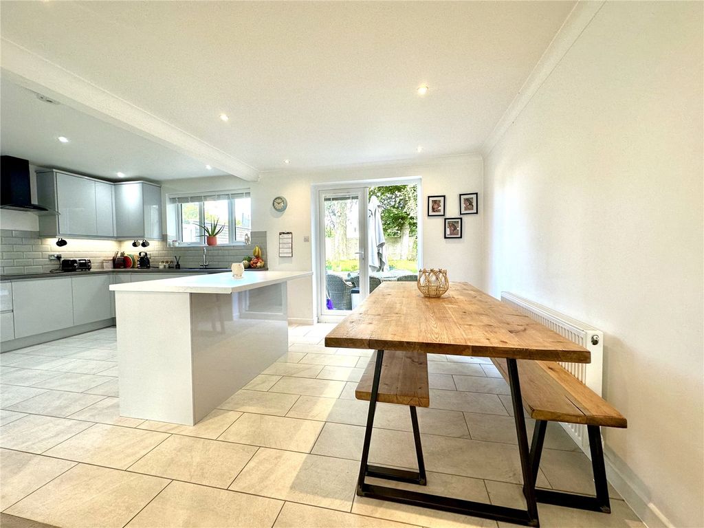 Property photo 2 of 13 Picture No. 03