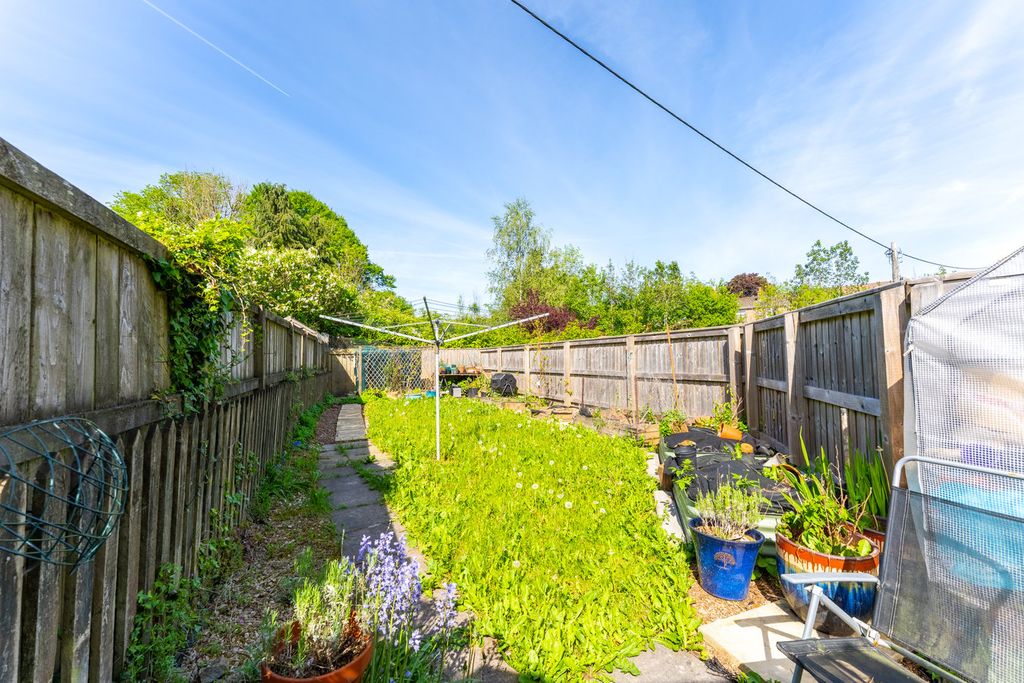 Property photo 2 of 44