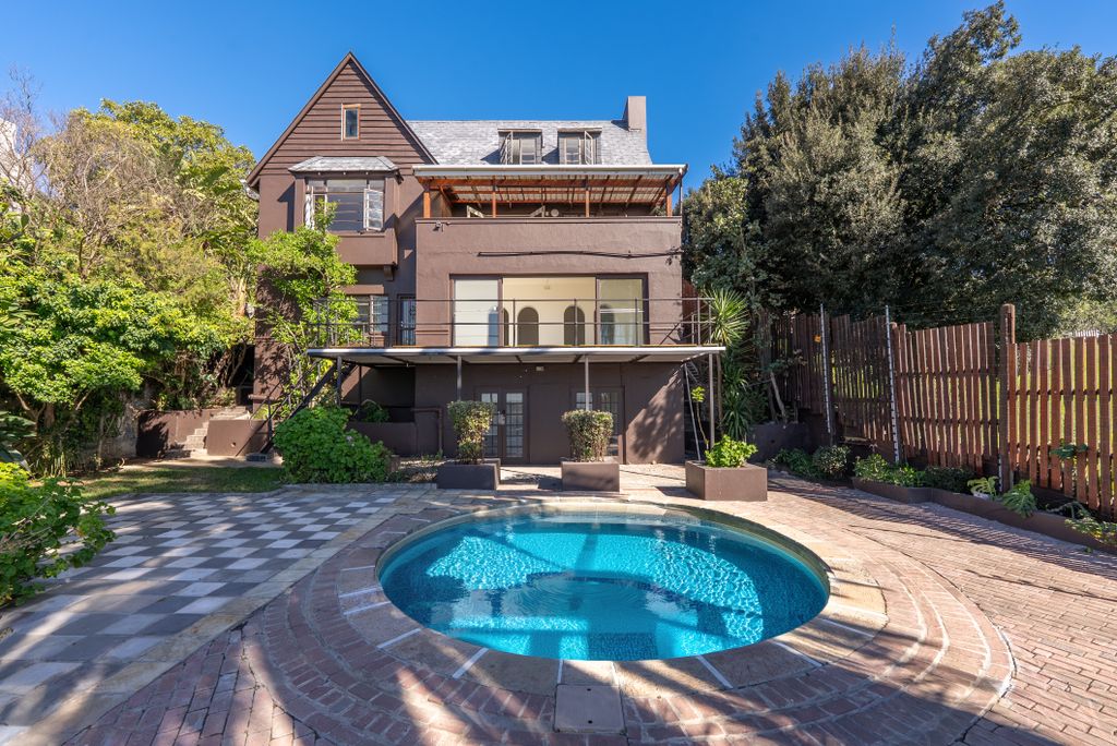 Property photo 1 of 47