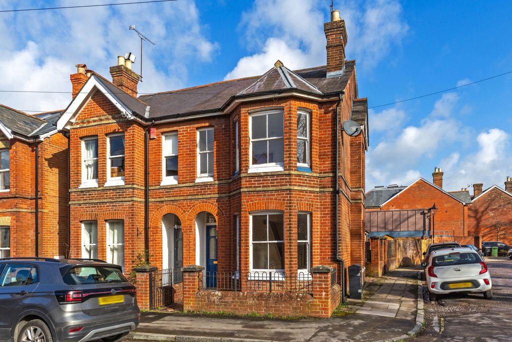 Property photo 1 of 10