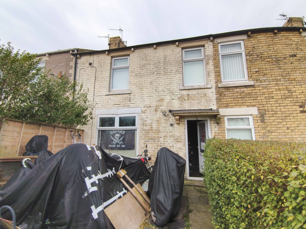 Property photo 1 of 18