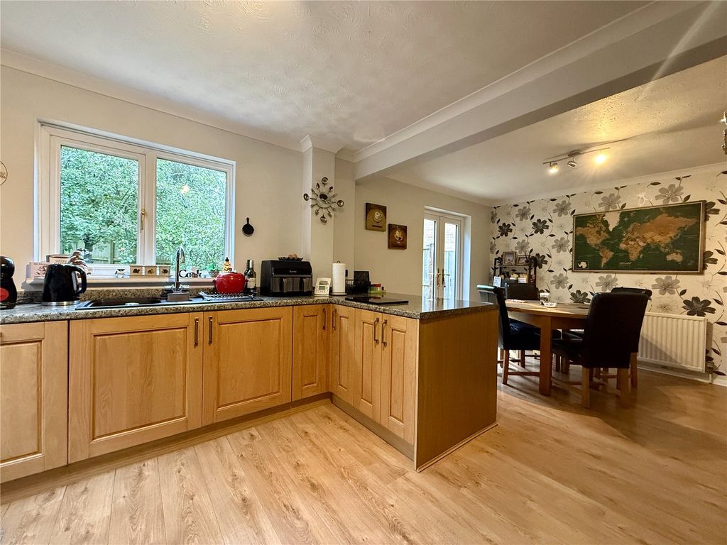 Property photo 3 of 12 Picture No. 05